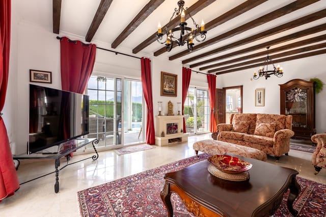 Chalet de 3 habitaciones en Alhaurín Golf, Alhaurín el Grande en venta con piscina garaje - 845.000 € (Ref: 10148825)