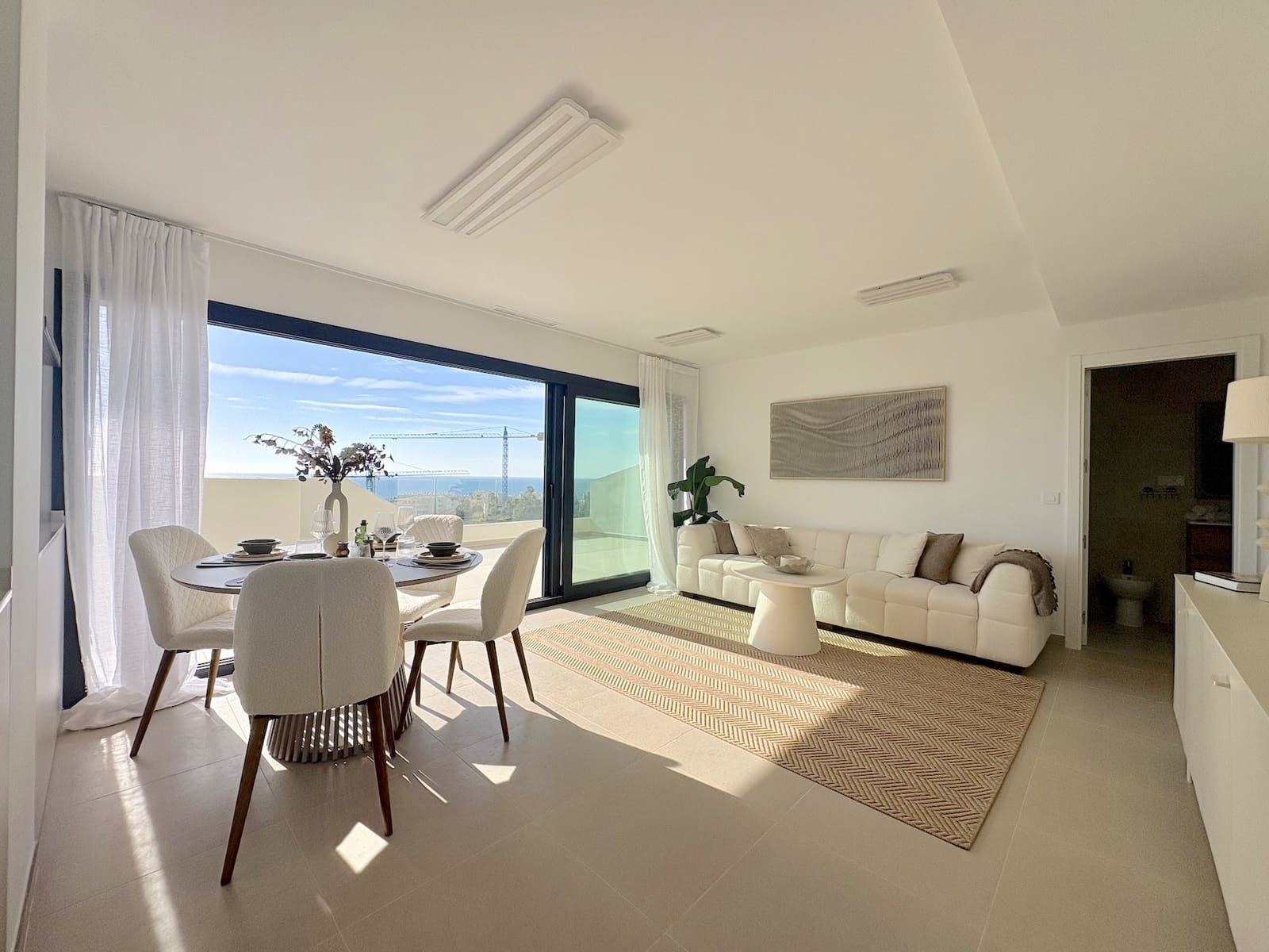 2 soverom Penthouse til salgs i El Chaparral med svømmebasseng garasje - € 890 000 (Ref: 10155253)