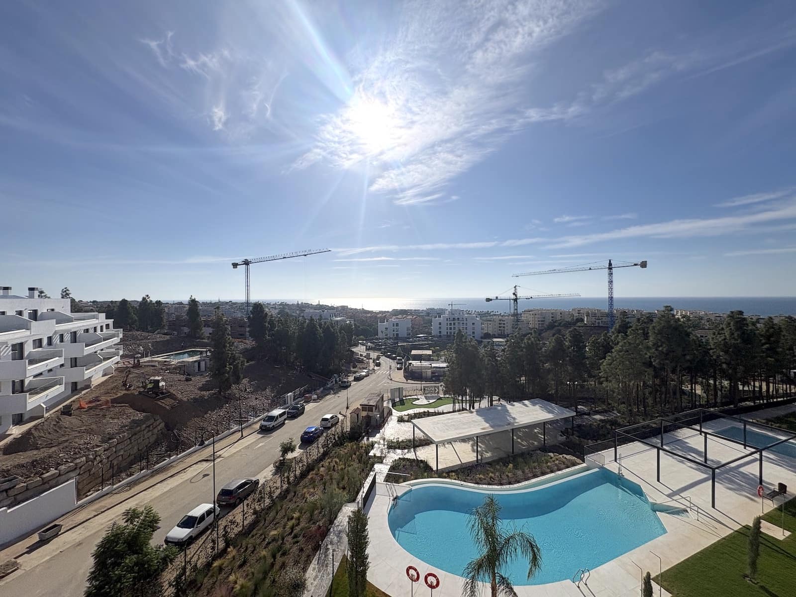 2 soverom Penthouse til salgs i El Chaparral med svømmebasseng garasje - € 890 000 (Ref: 10155253)