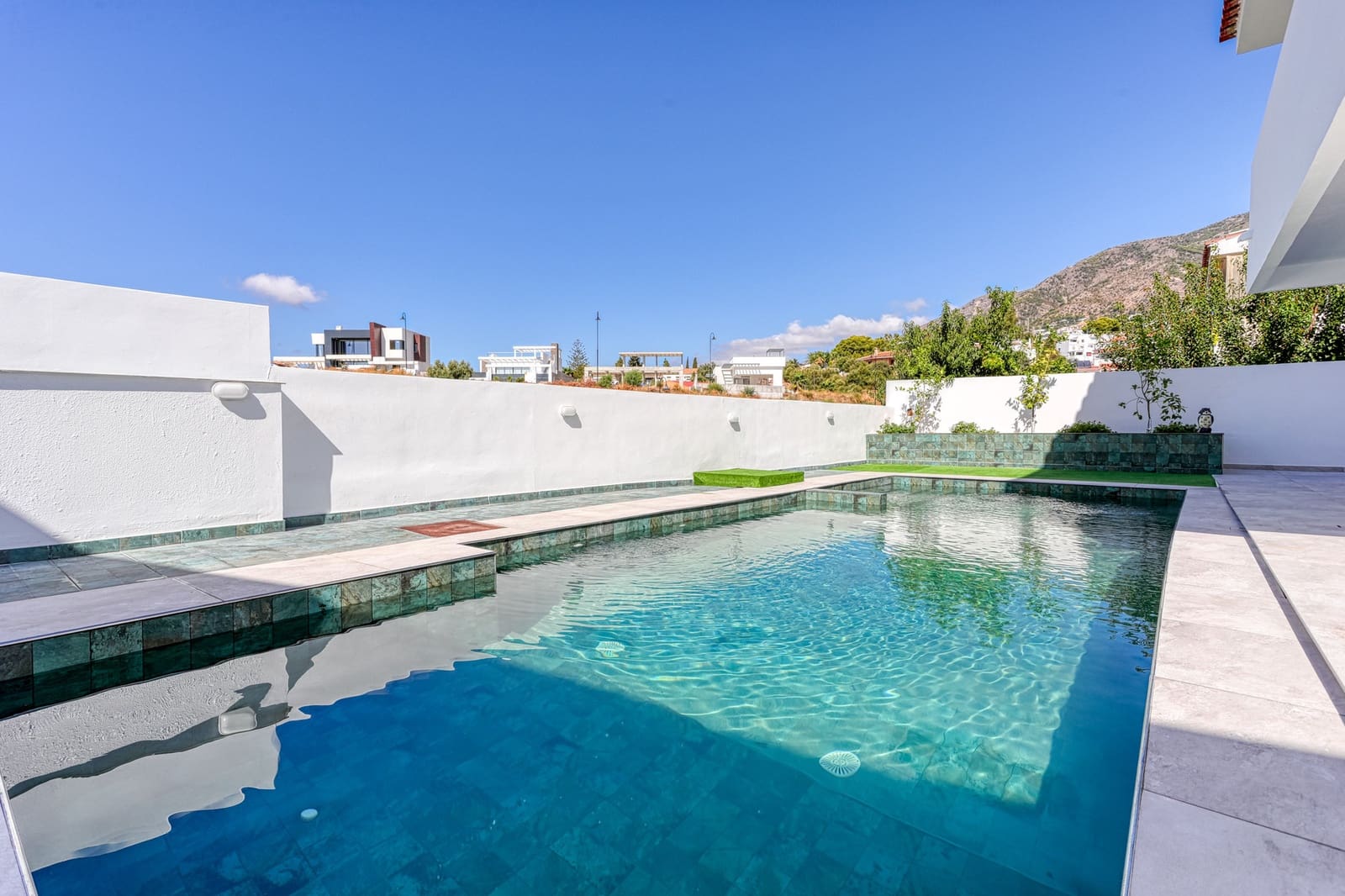 5 soveværelse Villa til salg i Mijas med swimmingpool garage - € 990.000 (Ref: 10155254)