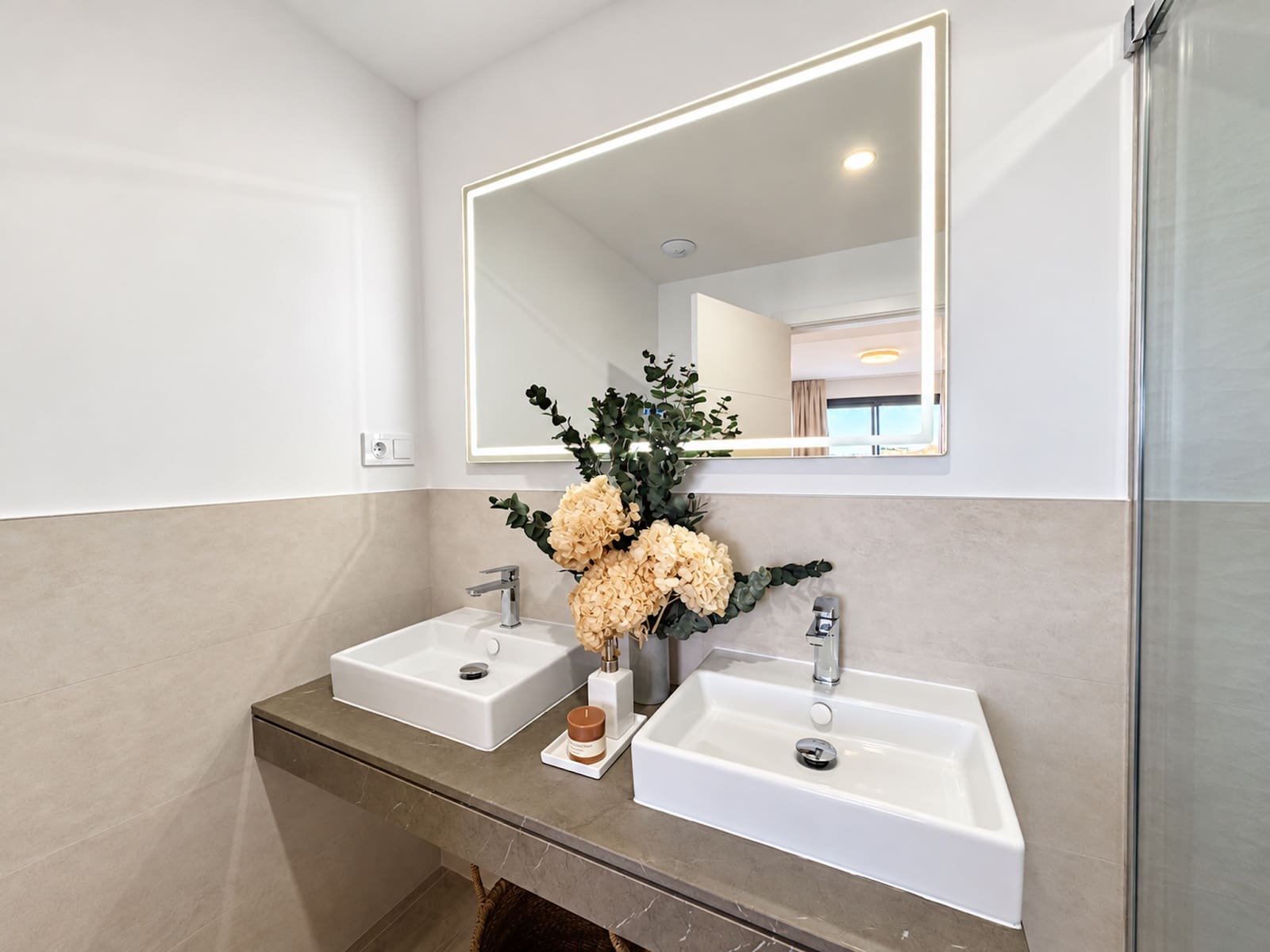 Apartamento de 2 habitaciones en La Cala de Mijas en venta con piscina garaje - 495.000 € (Ref: 10157745)