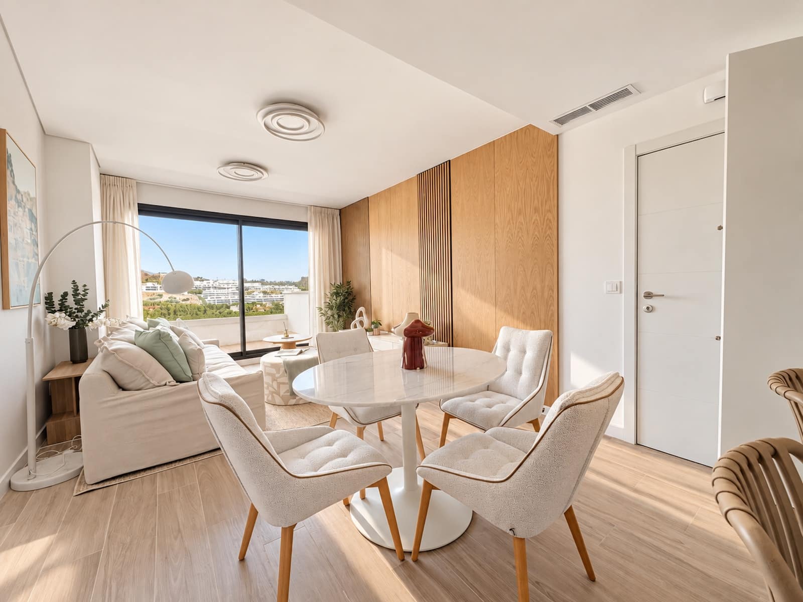 Apartamento de 2 habitaciones en La Cala de Mijas en venta con piscina garaje - 495.000 € (Ref: 10157745)