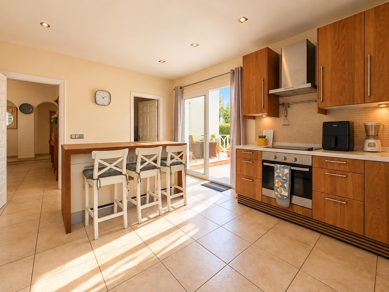 7 bedroom Villa for sale in Mijas Costa with pool garage - € 1,050,000 (Ref: 10161496)