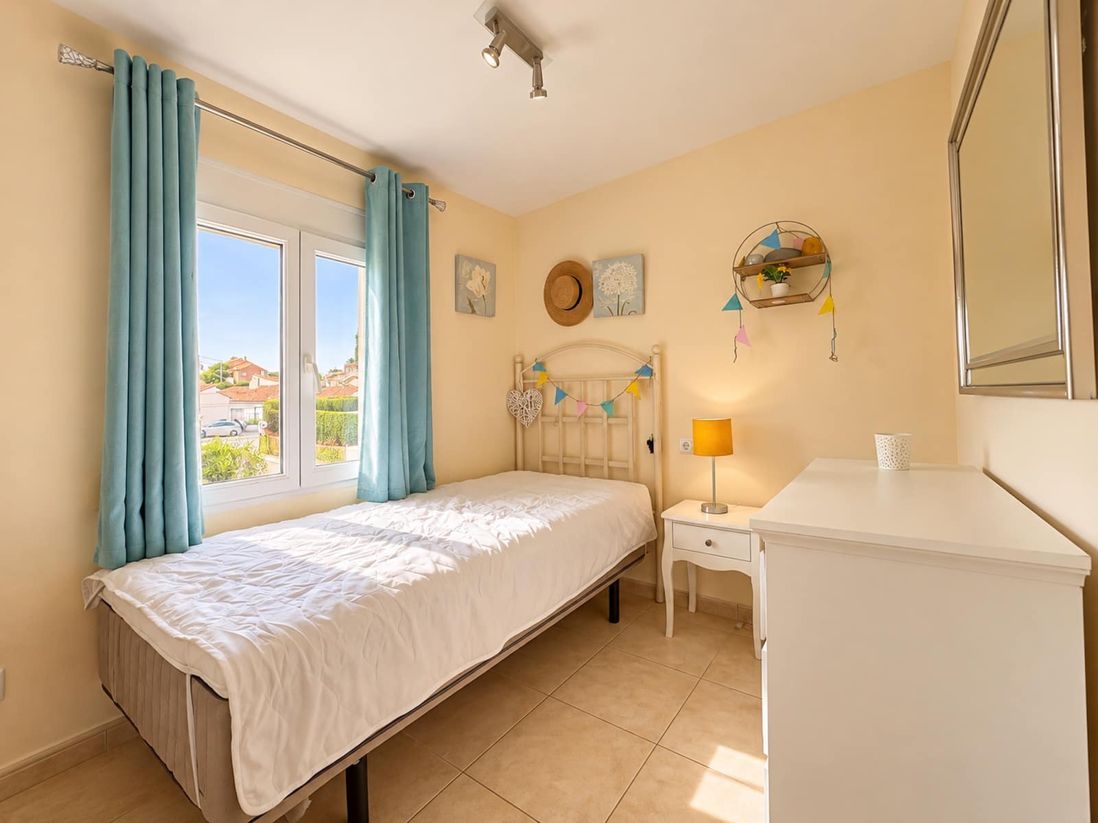 7 bedroom Villa for sale in Mijas Costa with pool garage - € 1,050,000 (Ref: 10161496)