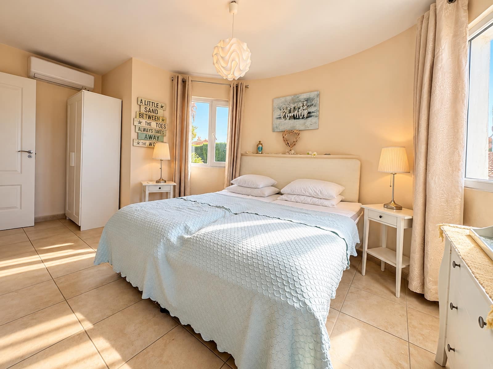 7 bedroom Villa for sale in Mijas Costa with pool garage - € 1,050,000 (Ref: 10161496)