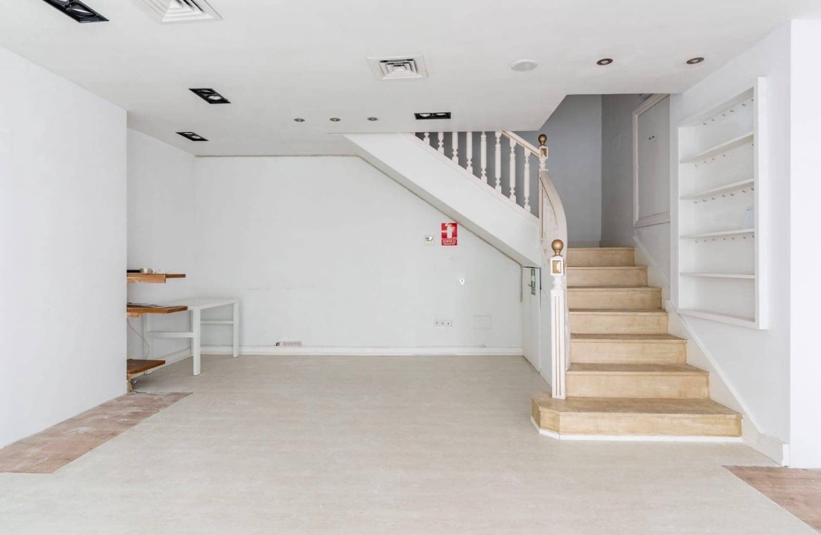 Erhverv til salg i Marbella - € 1.200.000 (Ref: 10162255)