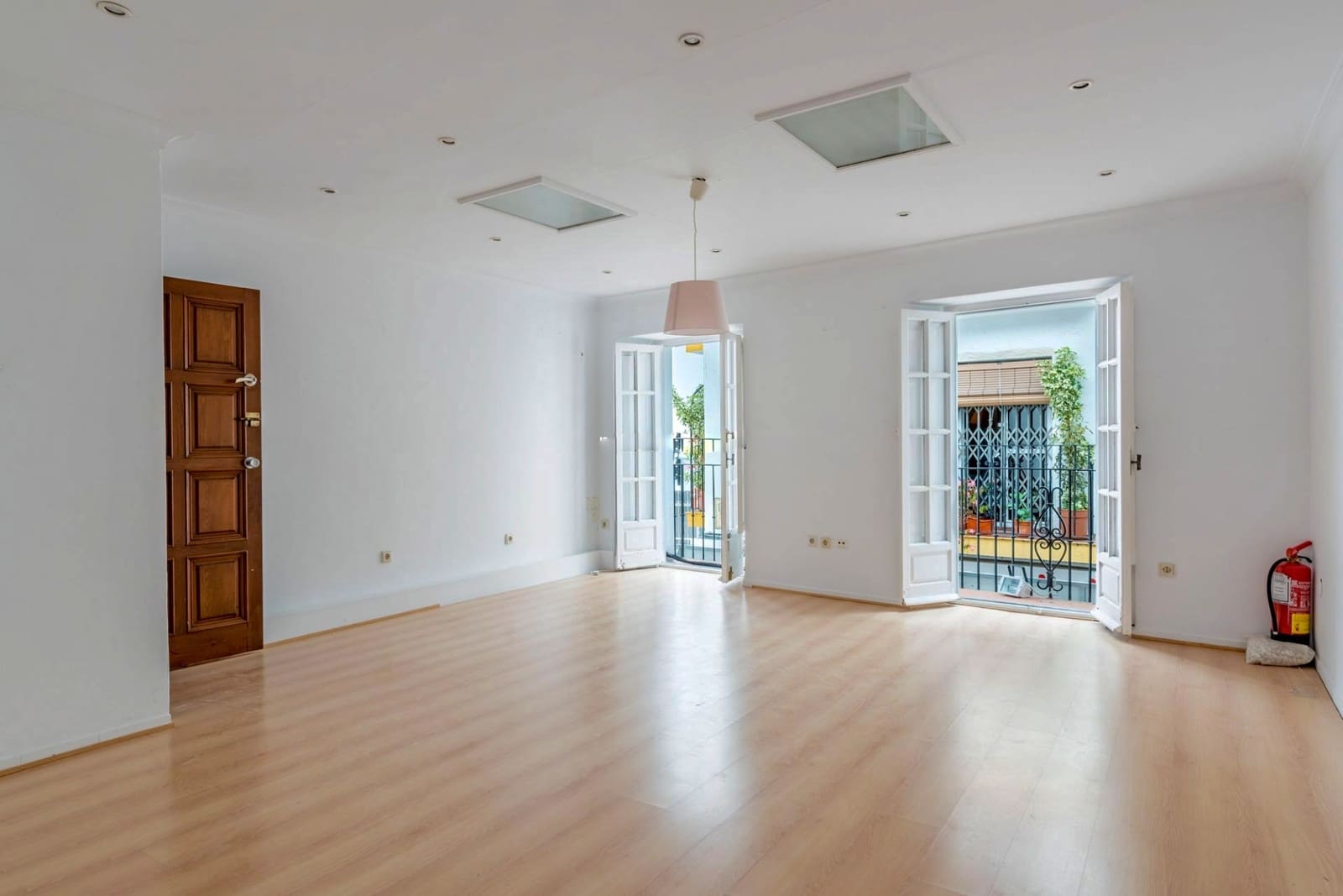 Erhverv til salg i Marbella - € 1.200.000 (Ref: 10162255)