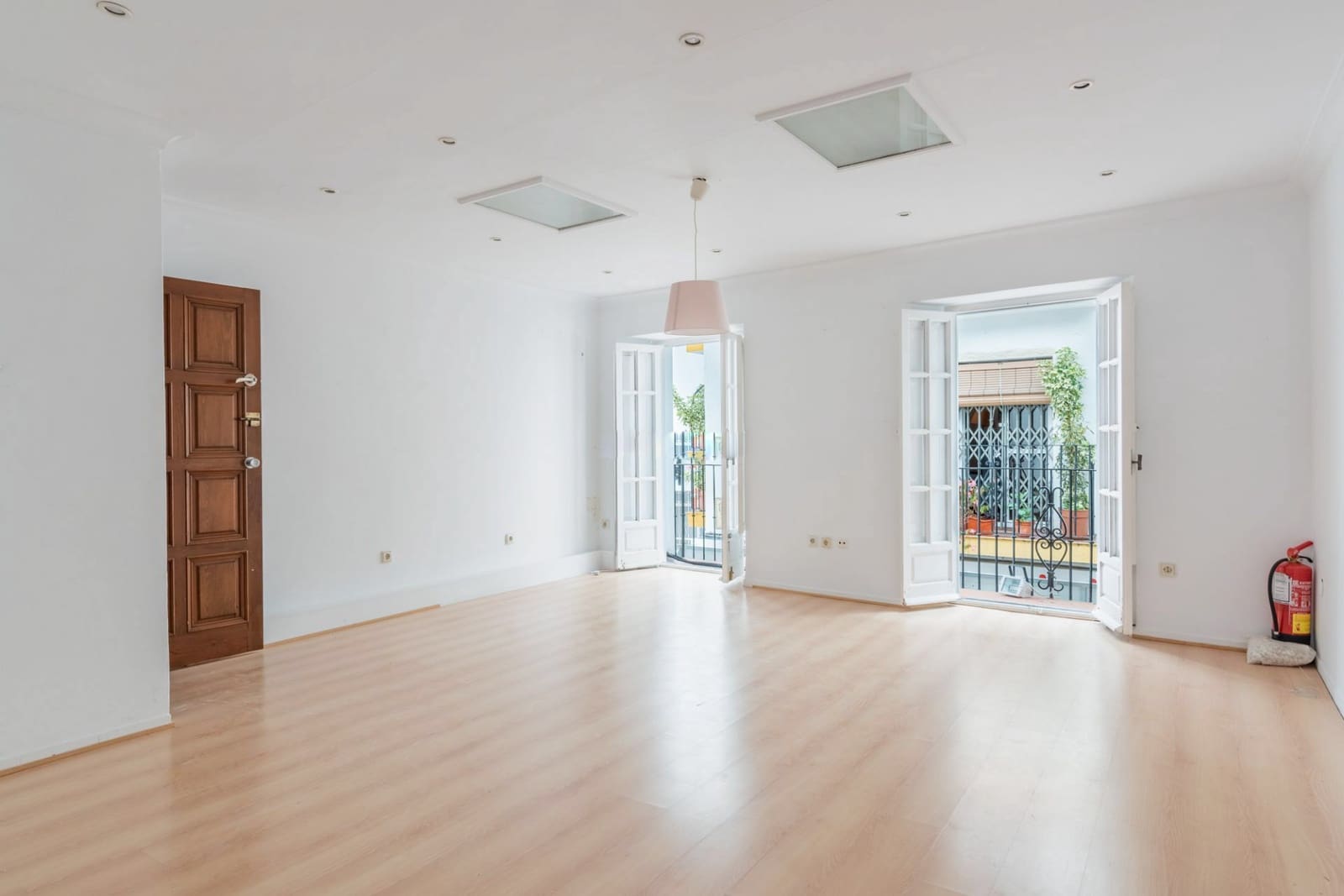 Erhverv til salg i Marbella - € 1.200.000 (Ref: 10162255)