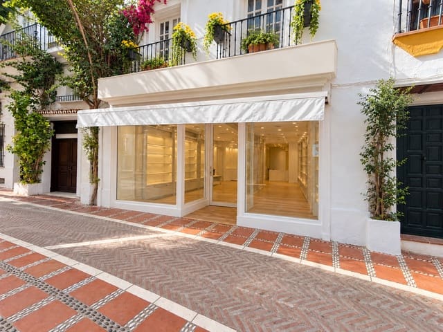 Erhverv til salg i Marbella - € 1.200.000 (Ref: 10162255)
