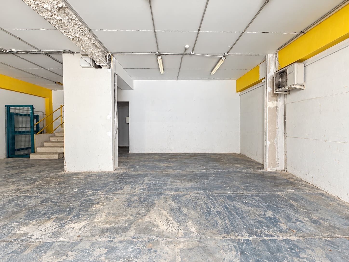 Kommersiell till salu i San Pedro de Alcantara - 700 000 € (Ref: 10162256)