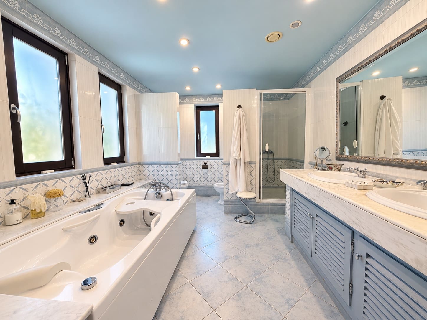 7 soveværelse Villa til salg i Calahonda med swimmingpool garage - € 2.950.000 (Ref: 10166630)
