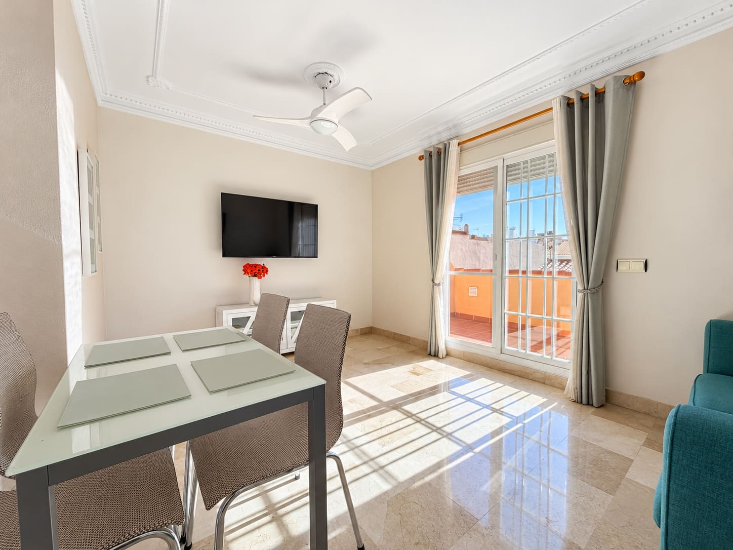 2 soveværelse Penthouse til salg i Fuengirola - € 395.000 (Ref: 10168541)