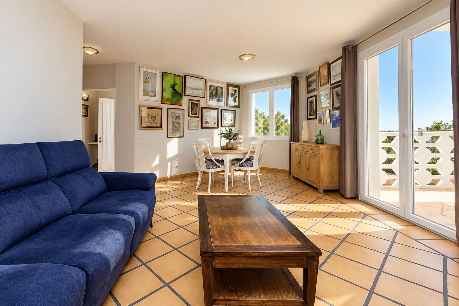 3 bedroom Semi-detached Villa for sale in Marbella with garage - € 850,000 (Ref: 10171544)