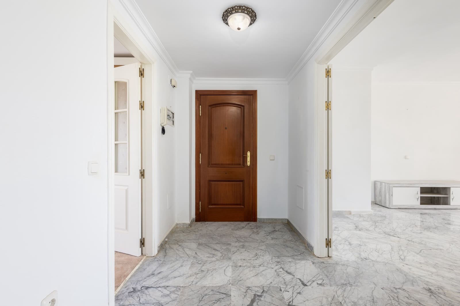 2 bedroom Apartment for sale in Alhaurin Golf with pool garage - € 360,000 (Ref: 10173824)