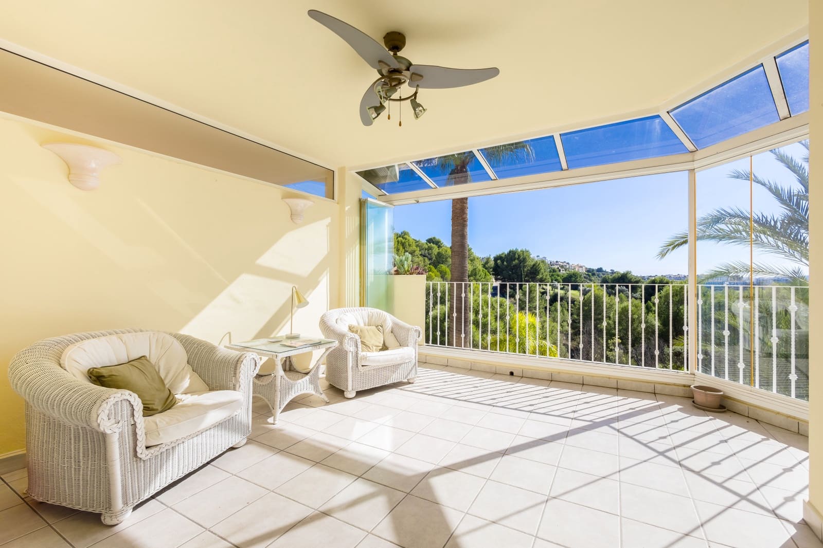 2 bedroom Apartment for sale in Alhaurin Golf with pool garage - € 360,000 (Ref: 10173824)
