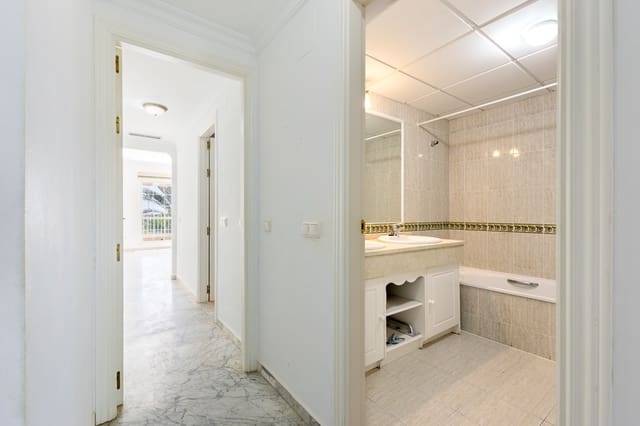 Apartamento de 2 habitaciones en Alhaurín Golf, Alhaurín el Grande en venta con piscina garaje - 360.000 € (Ref: 10173824)