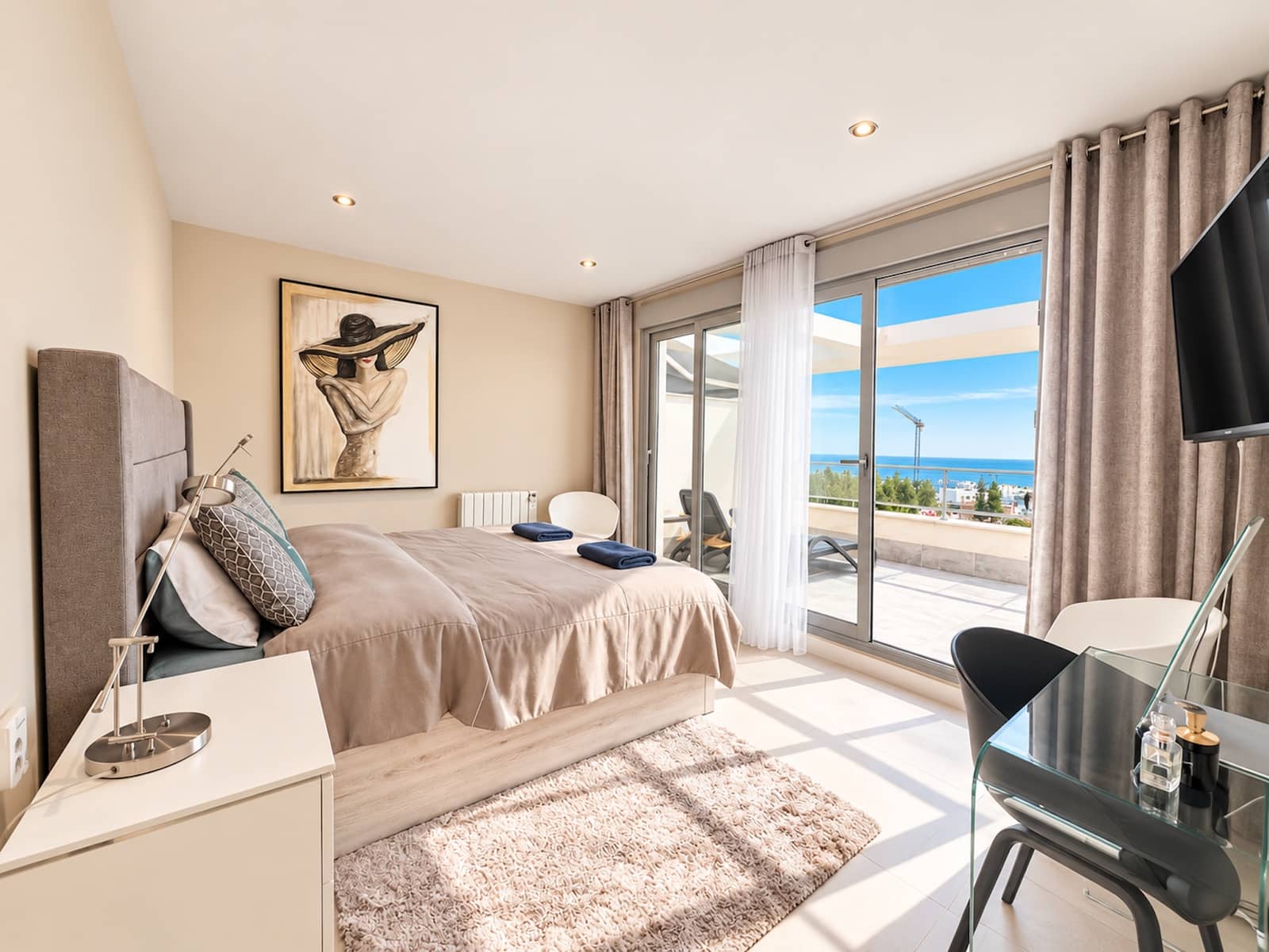 3 soverom Penthouse til salgs i El Chaparral med svømmebasseng garasje - € 1 000 000 (Ref: 10174916)