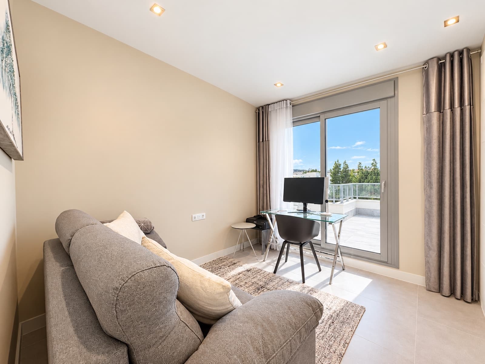 3 soverom Penthouse til salgs i El Chaparral med svømmebasseng garasje - € 1 000 000 (Ref: 10174916)