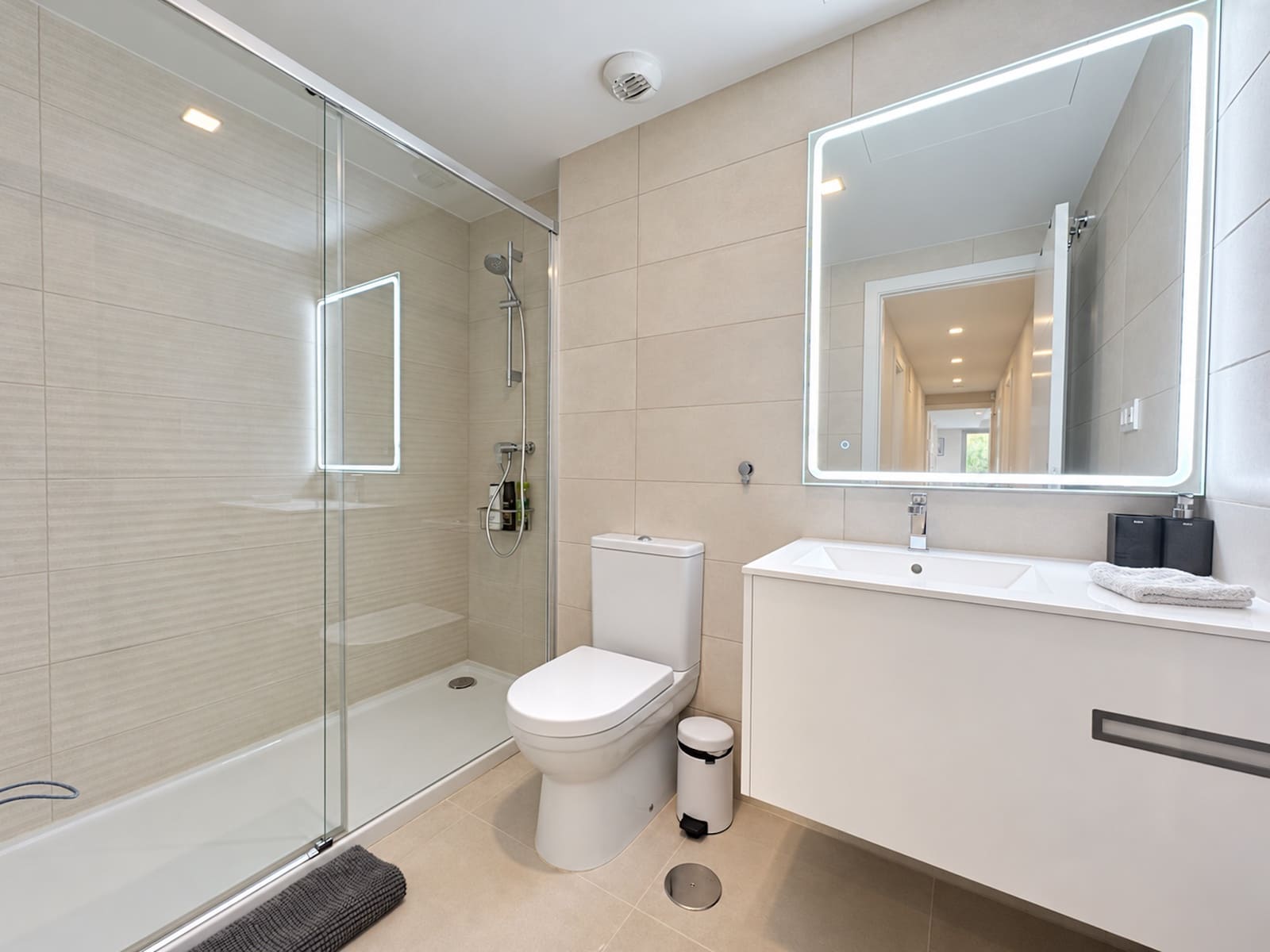 3 soverom Penthouse til salgs i El Chaparral med svømmebasseng garasje - € 1 000 000 (Ref: 10174916)