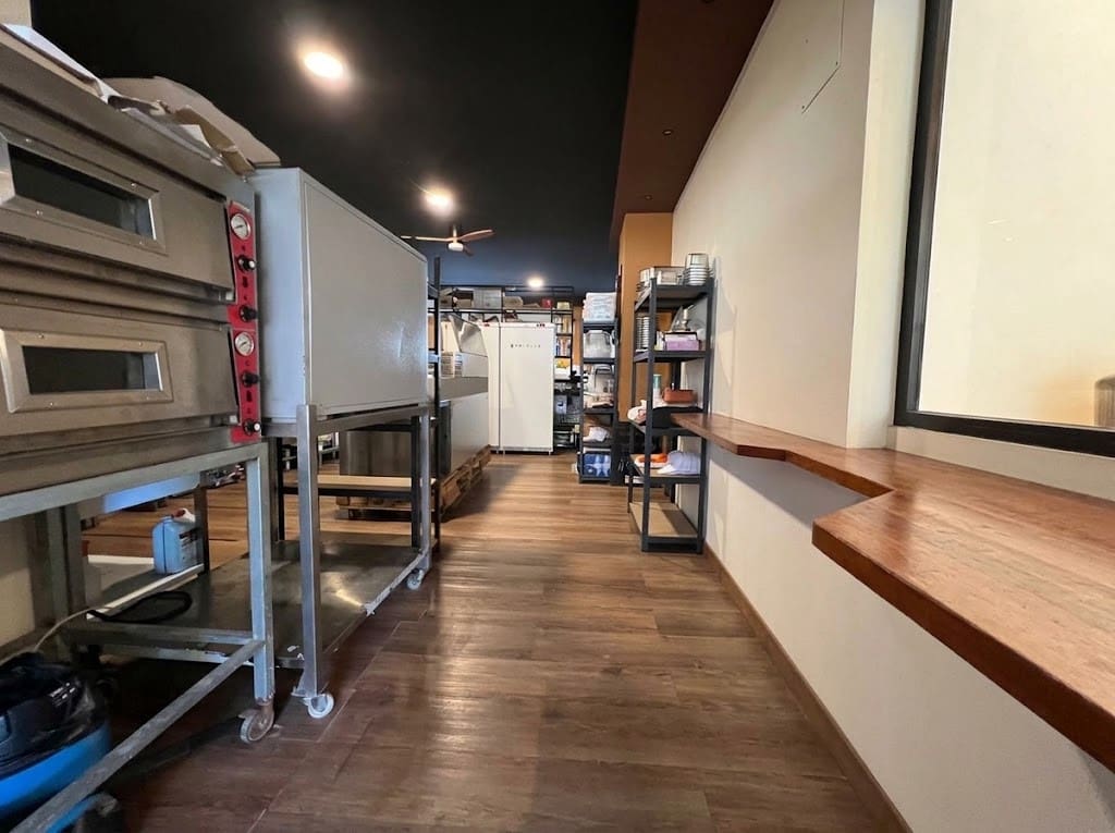 Restaurant/Bar til salgs i Fuengirola - € 1 600 000 (Ref: 10180432)