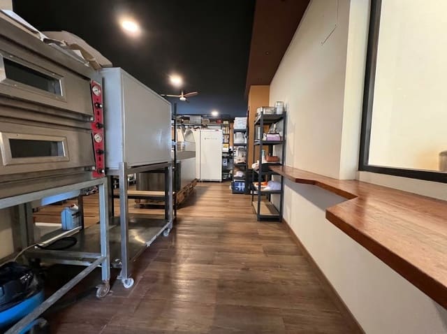 Restaurant/Bar til salgs i Fuengirola - € 1 600 000 (Ref: 10180432)