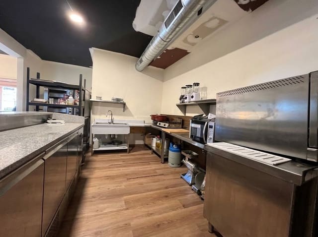Restaurant/Bar til salgs i Fuengirola - € 1 600 000 (Ref: 10180432)