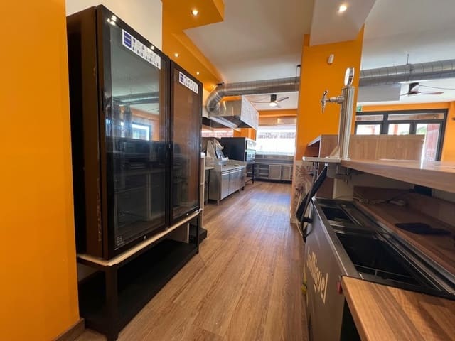 Restaurant/Bar til salgs i Fuengirola - € 1 600 000 (Ref: 10180432)