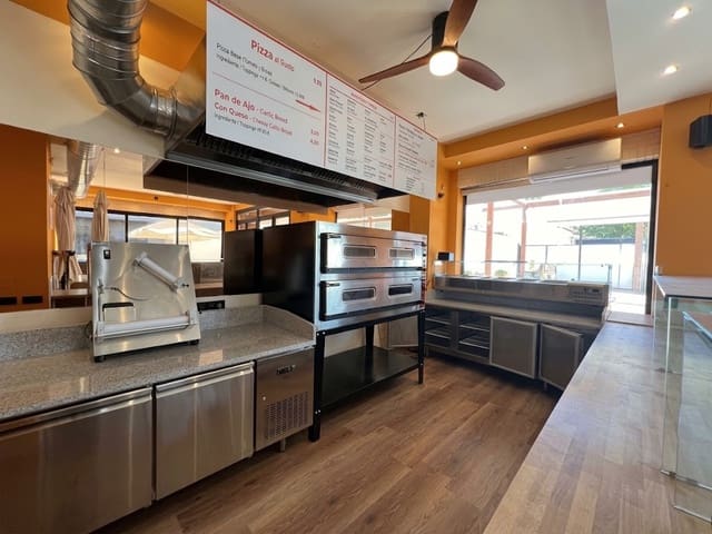 Restaurant/Bar til salgs i Fuengirola - € 1 600 000 (Ref: 10180432)