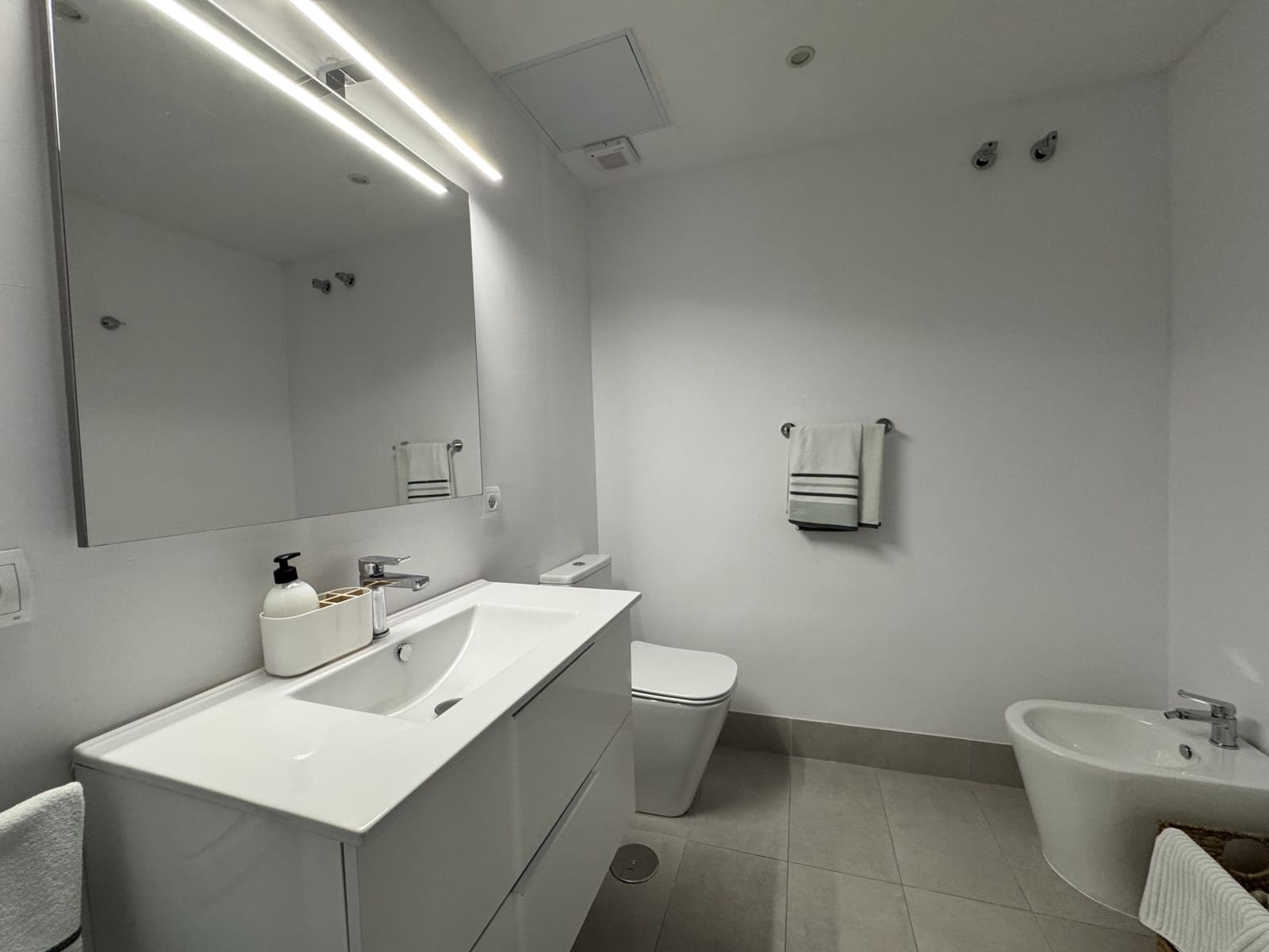2 soveværelse Lejlighed til salg i Calahonda med swimmingpool - € 390.000 (Ref: 10180435)