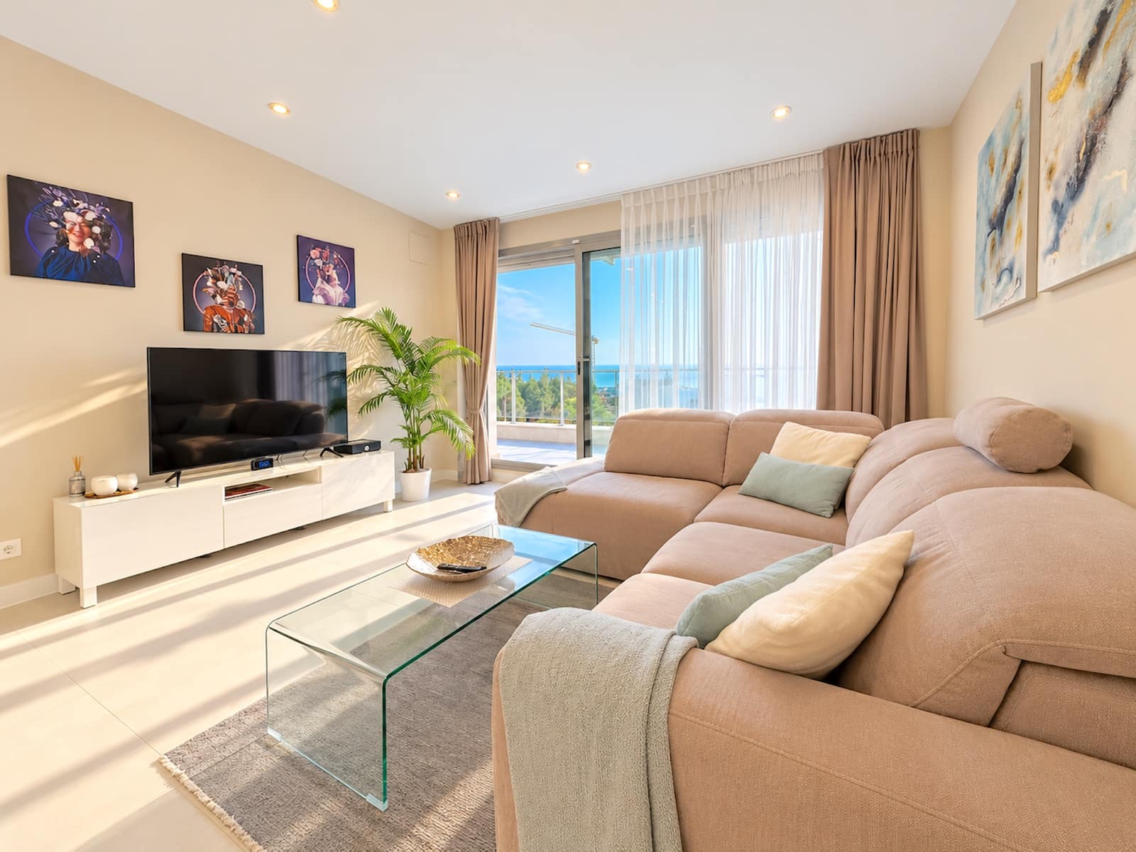 2 sypialnia Apartament na sprzedaż w El Chaparral z basenem garażem - 590 000 € (Ref: 10180436)