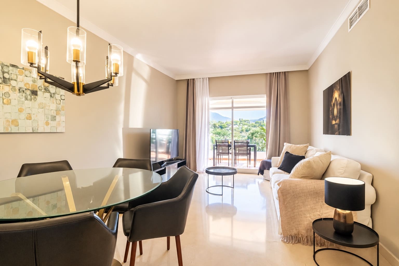 2 Zimmer Penthouse zu verkaufen in Marbella mit Pool Garage - 485.000 € (Ref: 10180437)
