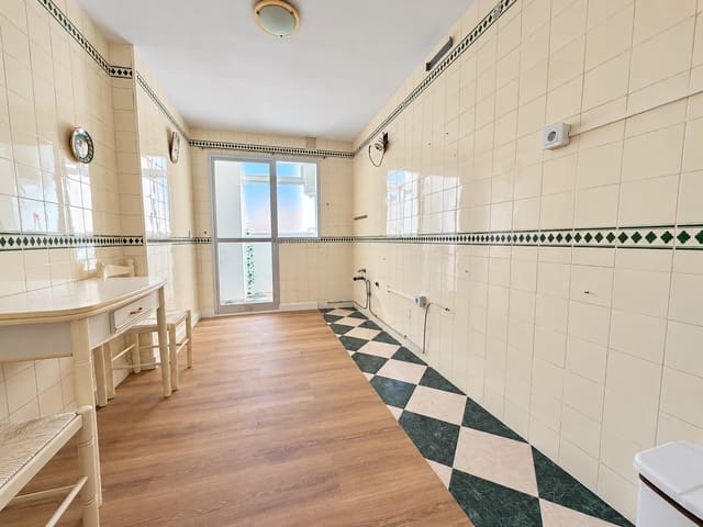 3 soverom Leilighet til salgs i Fuengirola med svømmebasseng - € 360 000 (Ref: 10180438)