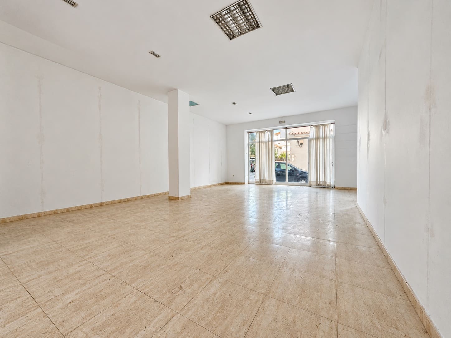 Gewerbe zu verkaufen in Fuengirola - 370.000 € (Ref: 10182923)