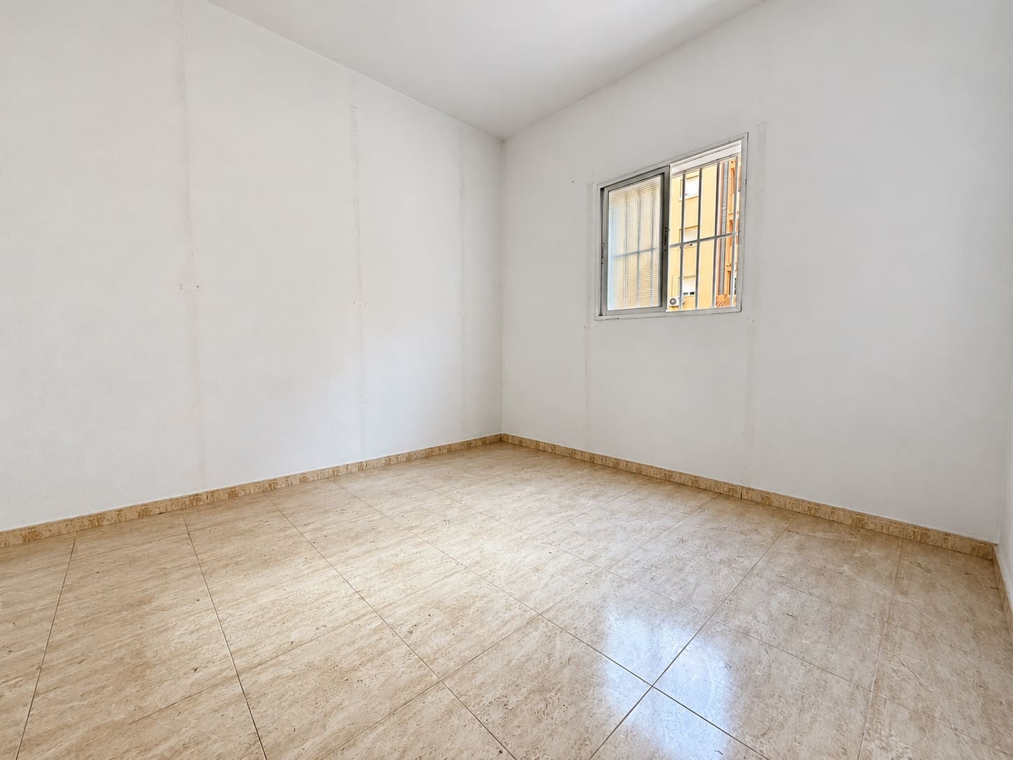 Gewerbe zu verkaufen in Fuengirola - 370.000 € (Ref: 10182923)