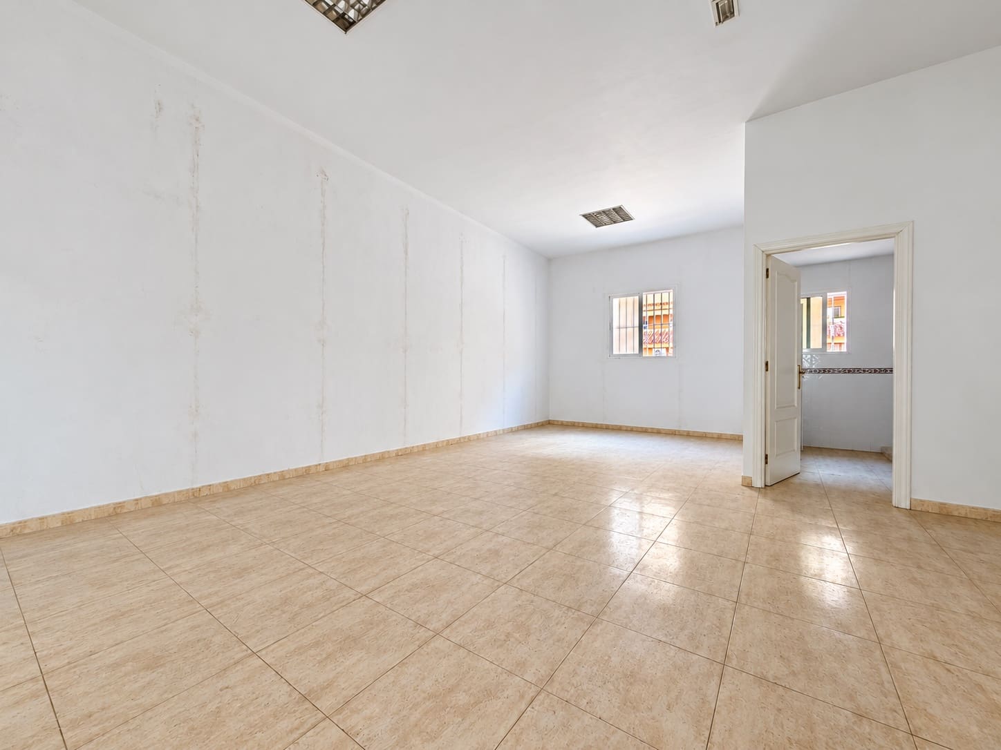 Gewerbe zu verkaufen in Fuengirola - 370.000 € (Ref: 10182923)