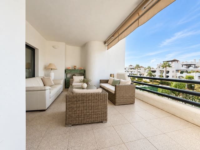 3 makuuhuone Huoneisto myytävänä paikassa Sotogrande Costa, San Roque mukana uima-altaan 
autotalli - 900 000 € (Ref: 10184442)