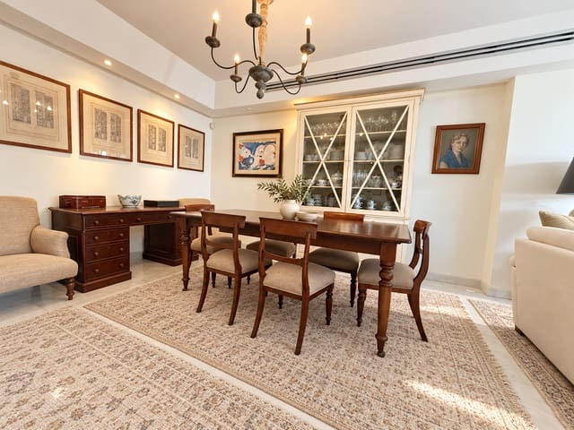 3 makuuhuone Huoneisto myytävänä paikassa Sotogrande Costa, San Roque mukana uima-altaan 
autotalli - 900 000 € (Ref: 10184442)