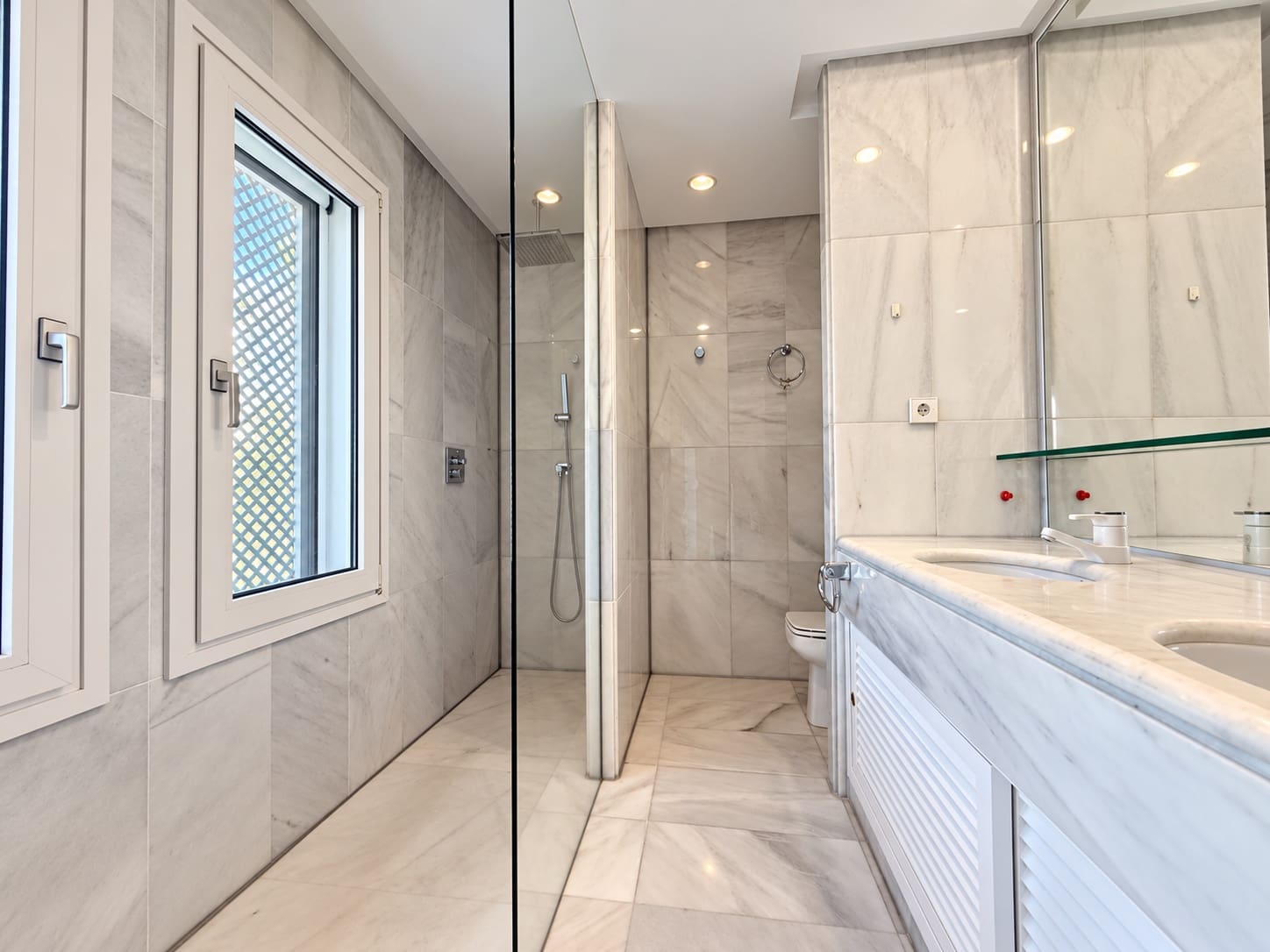 3 soverom Penthouse til salgs i Golden Mile med svømmebasseng garasje - € 2 395 000 (Ref: 10184443)