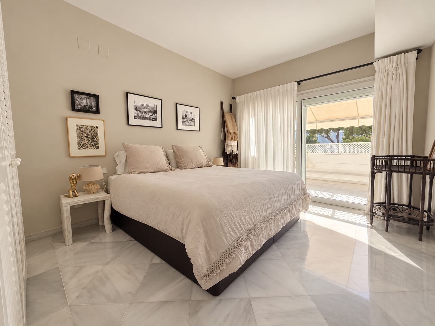 3 soverom Penthouse til salgs i Golden Mile med svømmebasseng garasje - € 2 395 000 (Ref: 10184443)