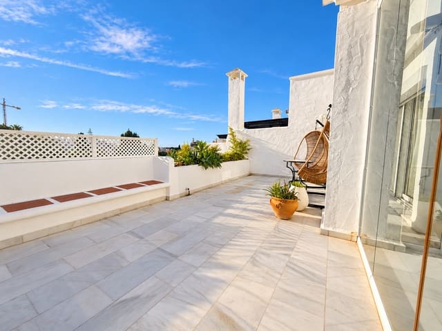 3 soverom Penthouse til salgs i Golden Mile, Marbella med svømmebasseng garasje - € 2 395 000 (Ref: 10184443)