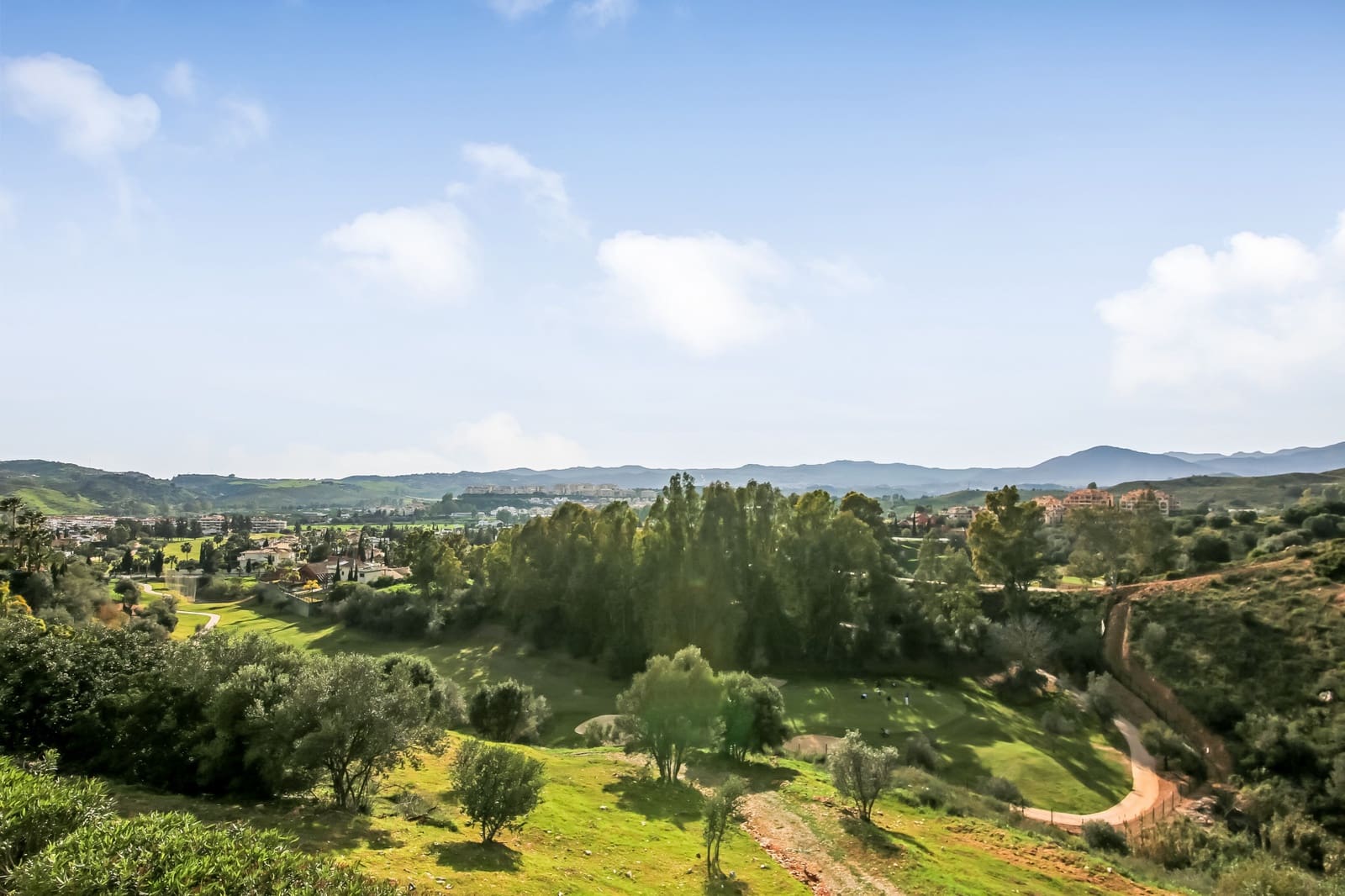 5 sovrum Villa till salu i Mijas Costa med pool garage - 1 400 000 € (Ref: 5825275)