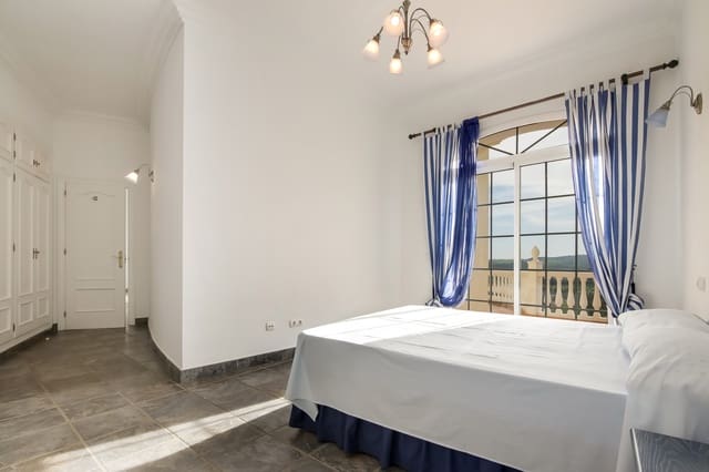 7 soverom Villa til salgs i Mijas Costa, Mijas med svømmebasseng garasje - € 1 050 000 (Ref: 5825275)