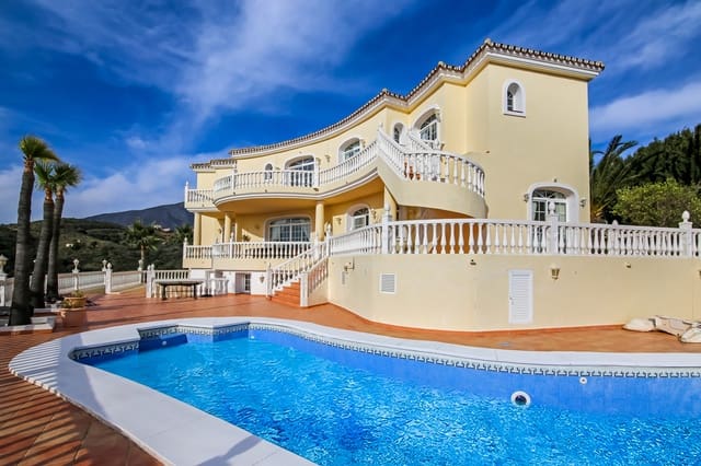 7 soverom Villa til salgs i Mijas Costa, Mijas med svømmebasseng garasje - € 1 050 000 (Ref: 5825275)