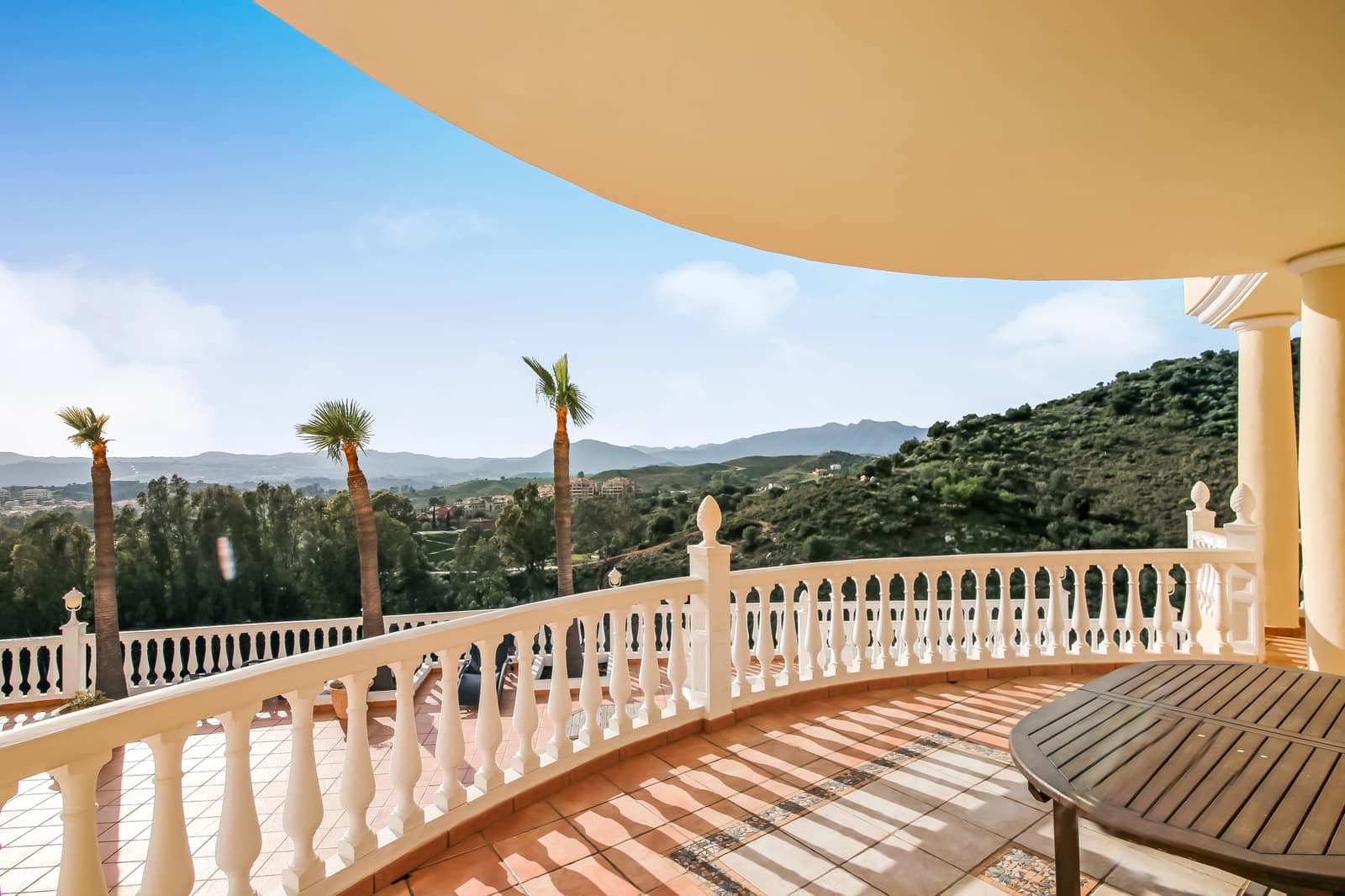 7 soveværelse Villa til salg i Mijas Costa med swimmingpool garage - € 1.100.000 (Ref: 5825275)