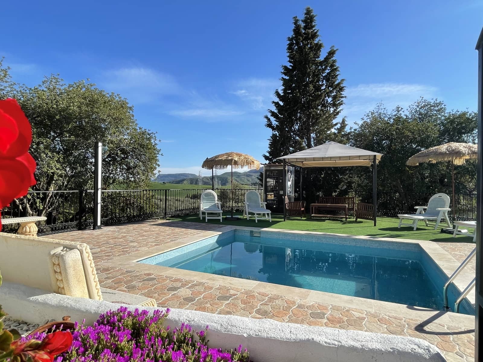 2 bedroom Finca/Country House for sale in El Chorro with pool - € 420,000 (Ref: 5981410)