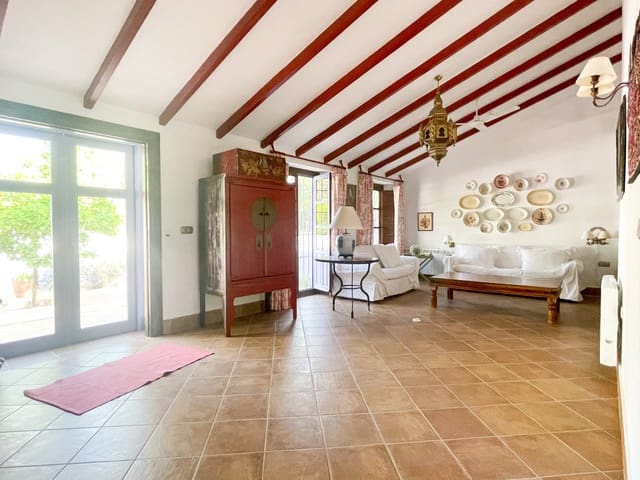 7 quarto Quinta/Casa Rural para venda em Archidona com piscina garagem - 895 000 € (Ref: 6339817)