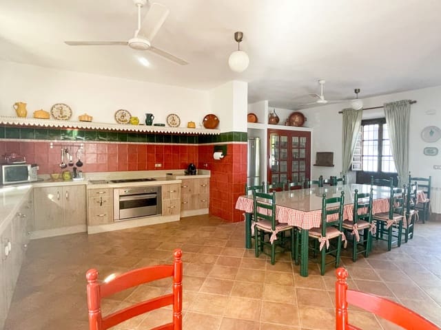 7 slaapkamer Finca/Landhuis te koop in Archidona met zwembad garage - € 750.000 (Ref: 6339817)