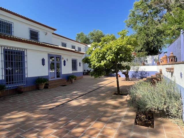 7 slaapkamer Finca/Landhuis te koop in Archidona met zwembad garage - € 750.000 (Ref: 6339817)