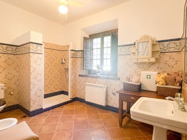 7 slaapkamer Finca/Landhuis te koop in Archidona met zwembad garage - € 750.000 (Ref: 6339817)