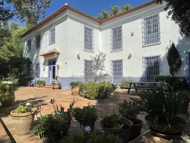 7 slaapkamer Finca/Landhuis te koop in Archidona met zwembad garage - € 750.000 (Ref: 6339817)